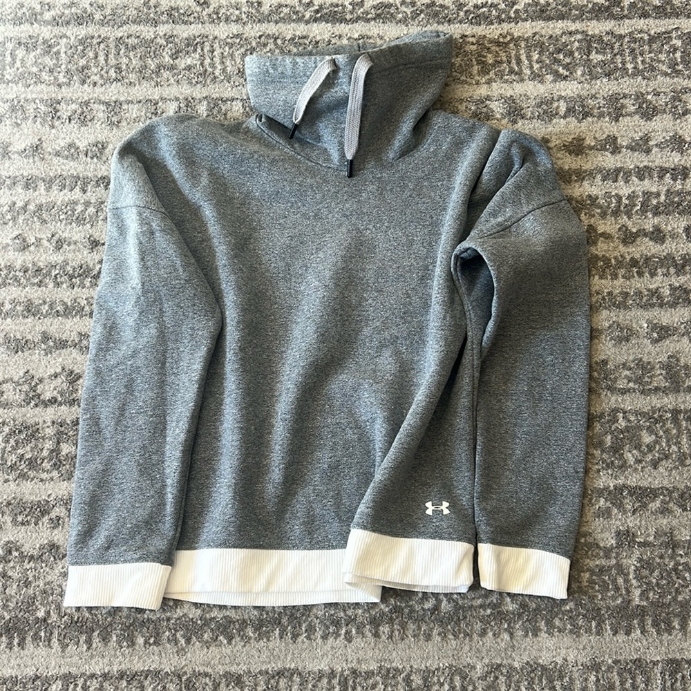 Under Armour Funnel Neck Pullover Sweater Size Small Color charcoal gray